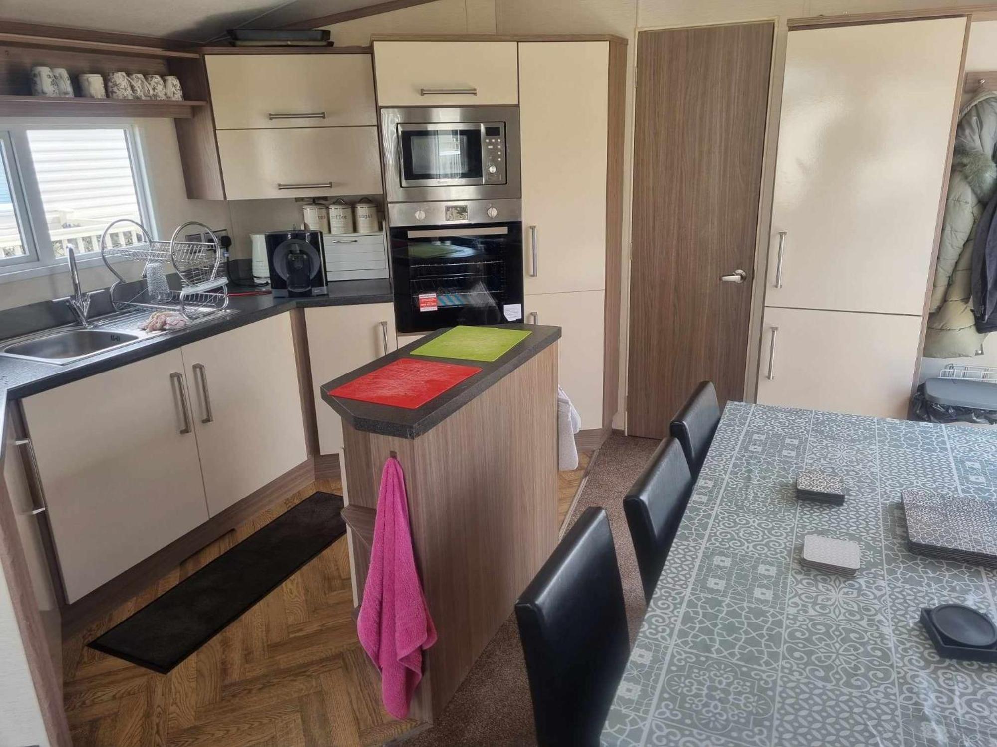8 Berth Deluxe Pg36 Hotel Чапъл Сейнт Лионардс Екстериор снимка